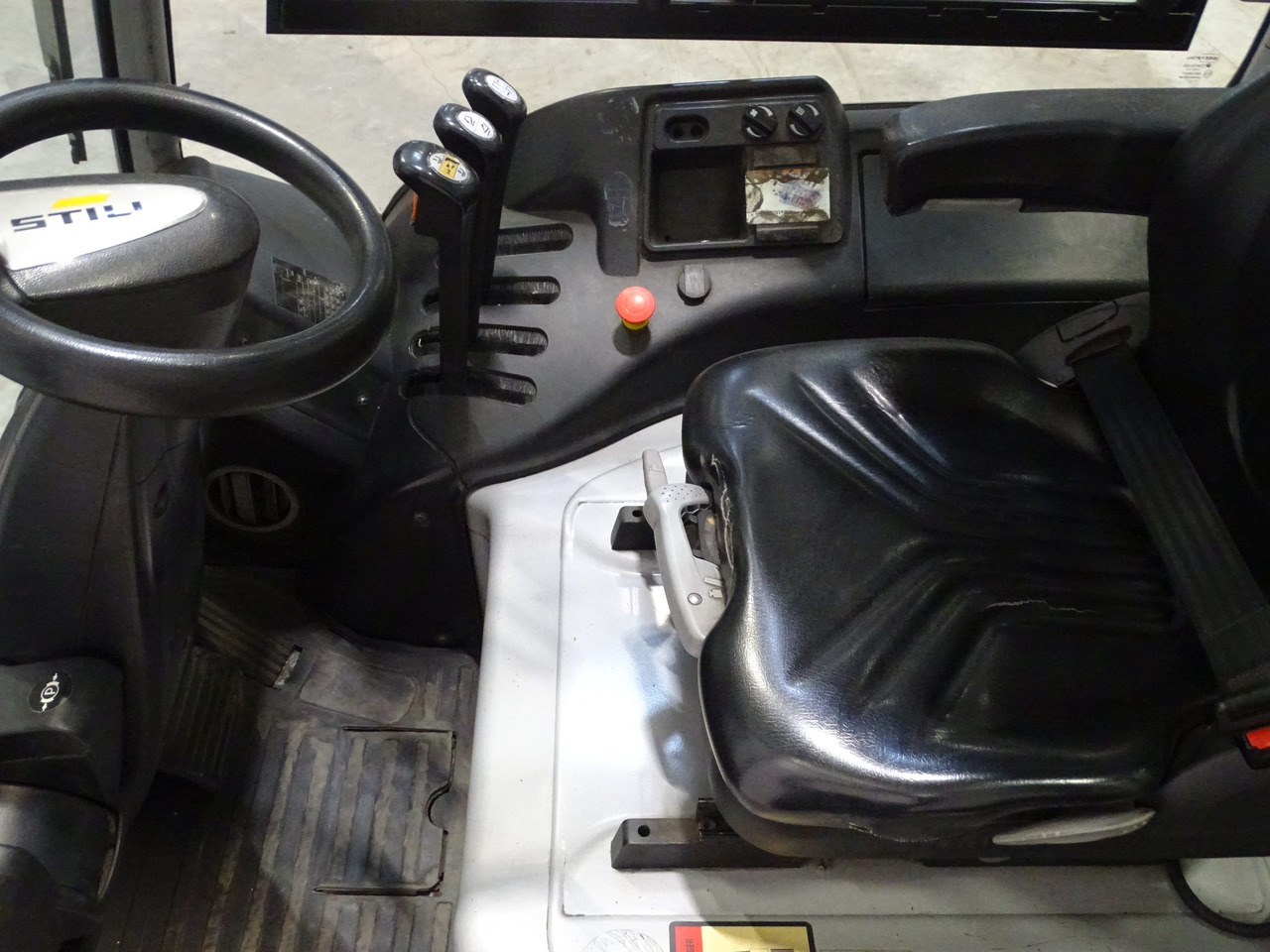 Still RX20-20P - Sähkötrukki: kuva Still RX20-20P - Sähkötrukki Still RX20-20P - Sähkötrukki: kuva Still RX20-20P - Sähkötrukki