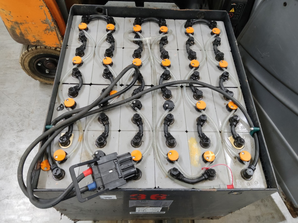 Still RX20-20PL - Sähkötrukki: kuva Still RX20-20PL - Sähkötrukki Still RX20-20PL - Sähkötrukki: kuva Still RX20-20PL - Sähkötrukki