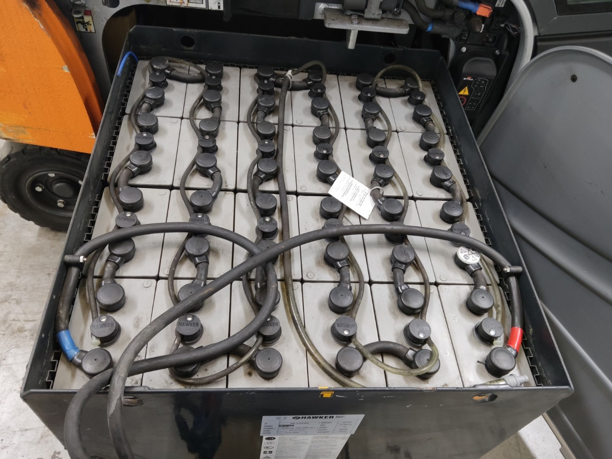 Still RX20-20PL - Sähkötrukki: kuva Still RX20-20PL - Sähkötrukki Still RX20-20PL - Sähkötrukki: kuva Still RX20-20PL - Sähkötrukki