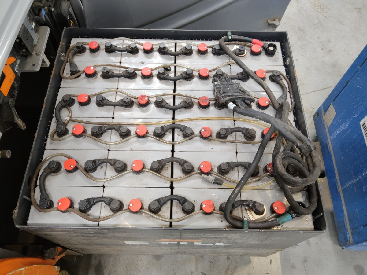 Still RX20-20PL - Sähkötrukki: kuva Still RX20-20PL - Sähkötrukki Still RX20-20PL - Sähkötrukki: kuva Still RX20-20PL - Sähkötrukki