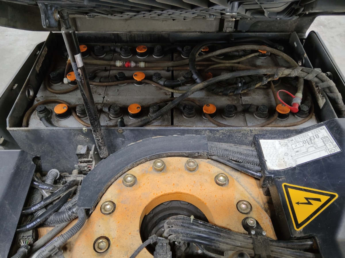 Still RX50-13 - Sähkötrukki: kuva Still RX50-13 - Sähkötrukki Still RX50-13 - Sähkötrukki: kuva Still RX50-13 - Sähkötrukki