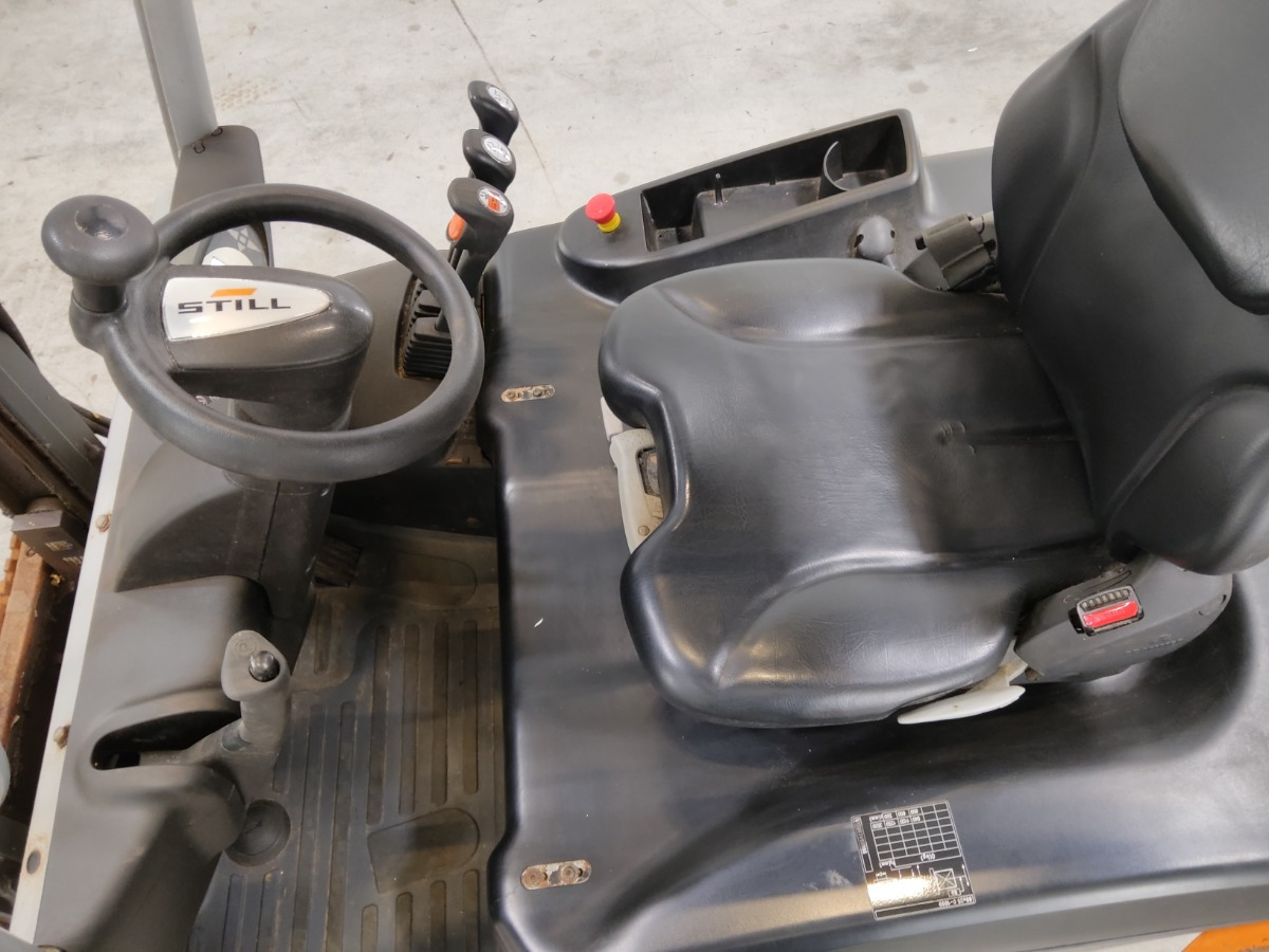 Still RX50-13 - Sähkötrukki: kuva Still RX50-13 - Sähkötrukki Still RX50-13 - Sähkötrukki: kuva Still RX50-13 - Sähkötrukki