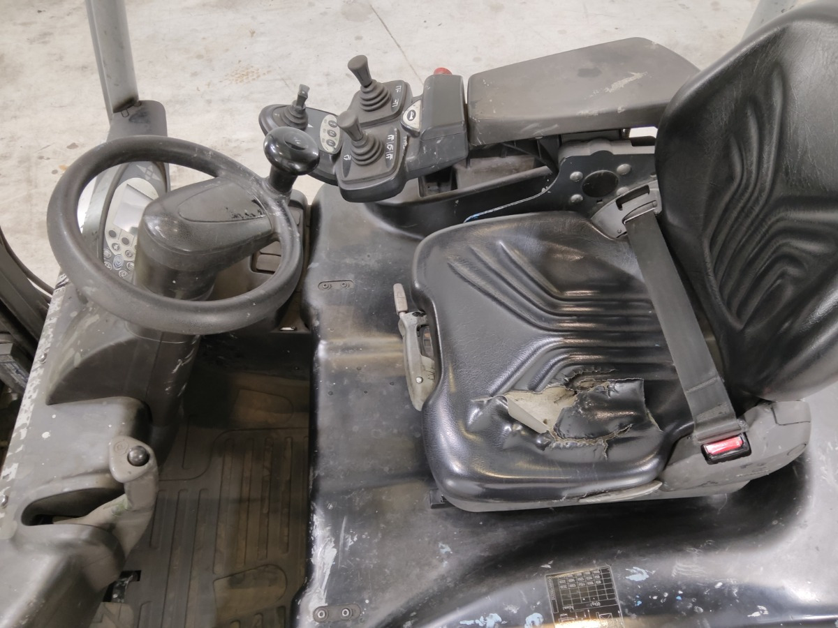 Still RX50-15 - Sähkötrukki: kuva Still RX50-15 - Sähkötrukki Still RX50-15 - Sähkötrukki: kuva Still RX50-15 - Sähkötrukki