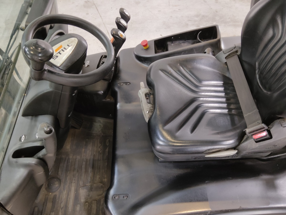 Still RX50-15 - Sähkötrukki: kuva Still RX50-15 - Sähkötrukki Still RX50-15 - Sähkötrukki: kuva Still RX50-15 - Sähkötrukki