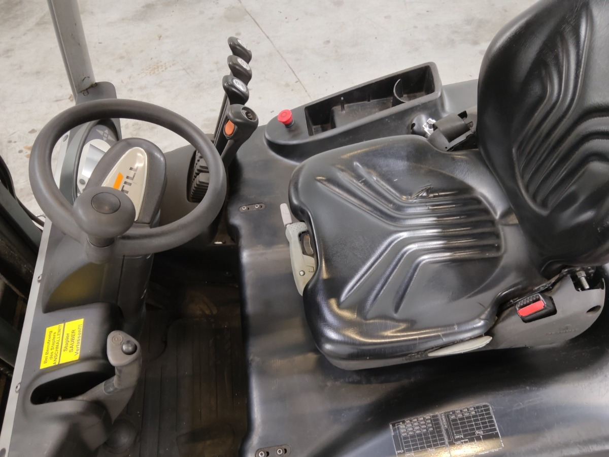 Still RX50-15 - Sähkötrukki: kuva Still RX50-15 - Sähkötrukki Still RX50-15 - Sähkötrukki: kuva Still RX50-15 - Sähkötrukki