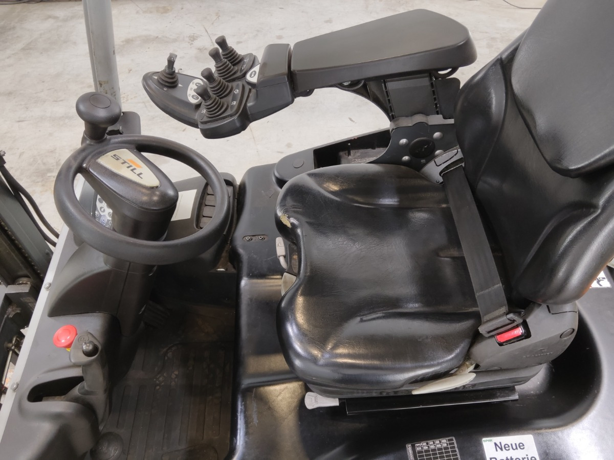 Still RX50-16 - Sähkötrukki: kuva Still RX50-16 - Sähkötrukki Still RX50-16 - Sähkötrukki: kuva Still RX50-16 - Sähkötrukki