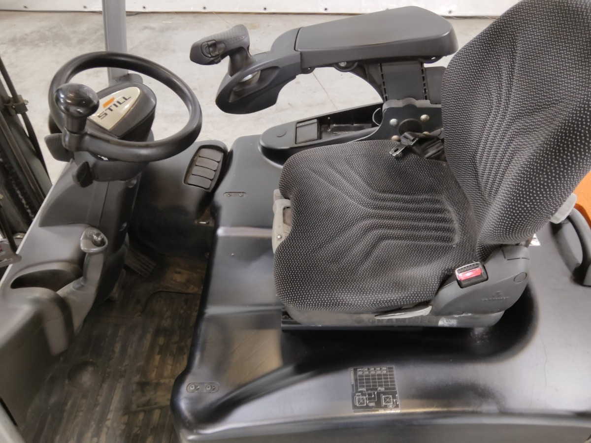 Still RX50-16 - Sähkötrukki: kuva Still RX50-16 - Sähkötrukki Still RX50-16 - Sähkötrukki: kuva Still RX50-16 - Sähkötrukki