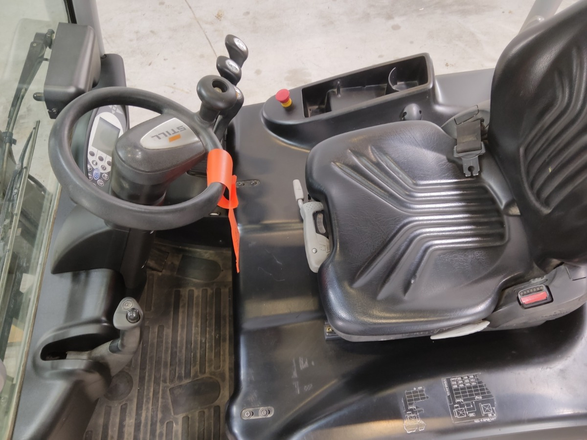 Still RX50-16 - Sähkötrukki: kuva Still RX50-16 - Sähkötrukki Still RX50-16 - Sähkötrukki: kuva Still RX50-16 - Sähkötrukki