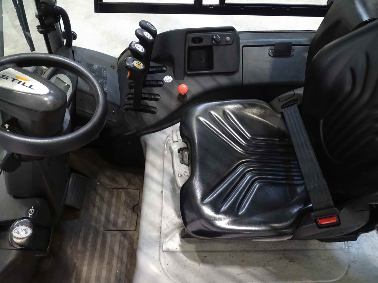 Still RX60-25 - Sähkötrukki: kuva Still RX60-25 - Sähkötrukki Still RX60-25 - Sähkötrukki: kuva Still RX60-25 - Sähkötrukki