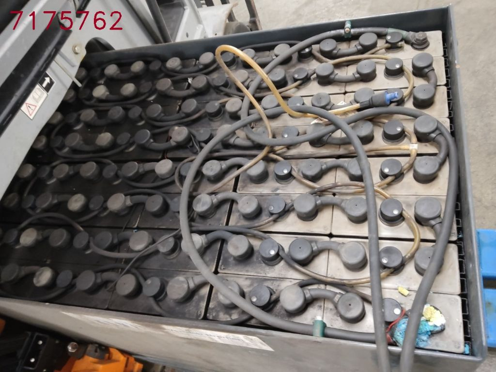 Still RX60-25 - Sähkötrukki: kuva Still RX60-25 - Sähkötrukki Still RX60-25 - Sähkötrukki: kuva Still RX60-25 - Sähkötrukki