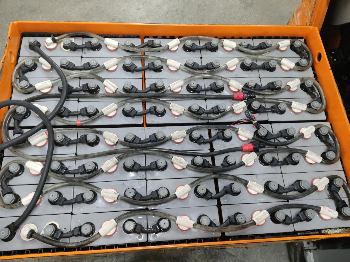 Still RX60-25 - Sähkötrukki: kuva Still RX60-25 - Sähkötrukki Still RX60-25 - Sähkötrukki: kuva Still RX60-25 - Sähkötrukki