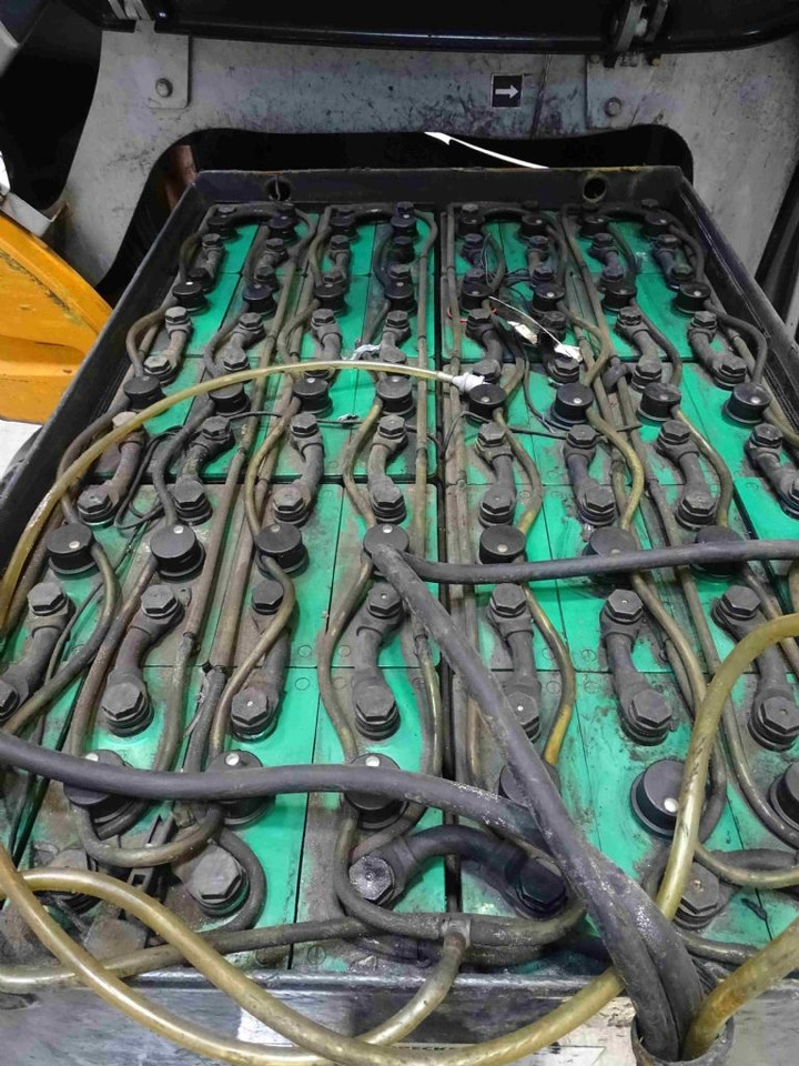 Still RX60-30 - Sähkötrukki: kuva Still RX60-30 - Sähkötrukki Still RX60-30 - Sähkötrukki: kuva Still RX60-30 - Sähkötrukki