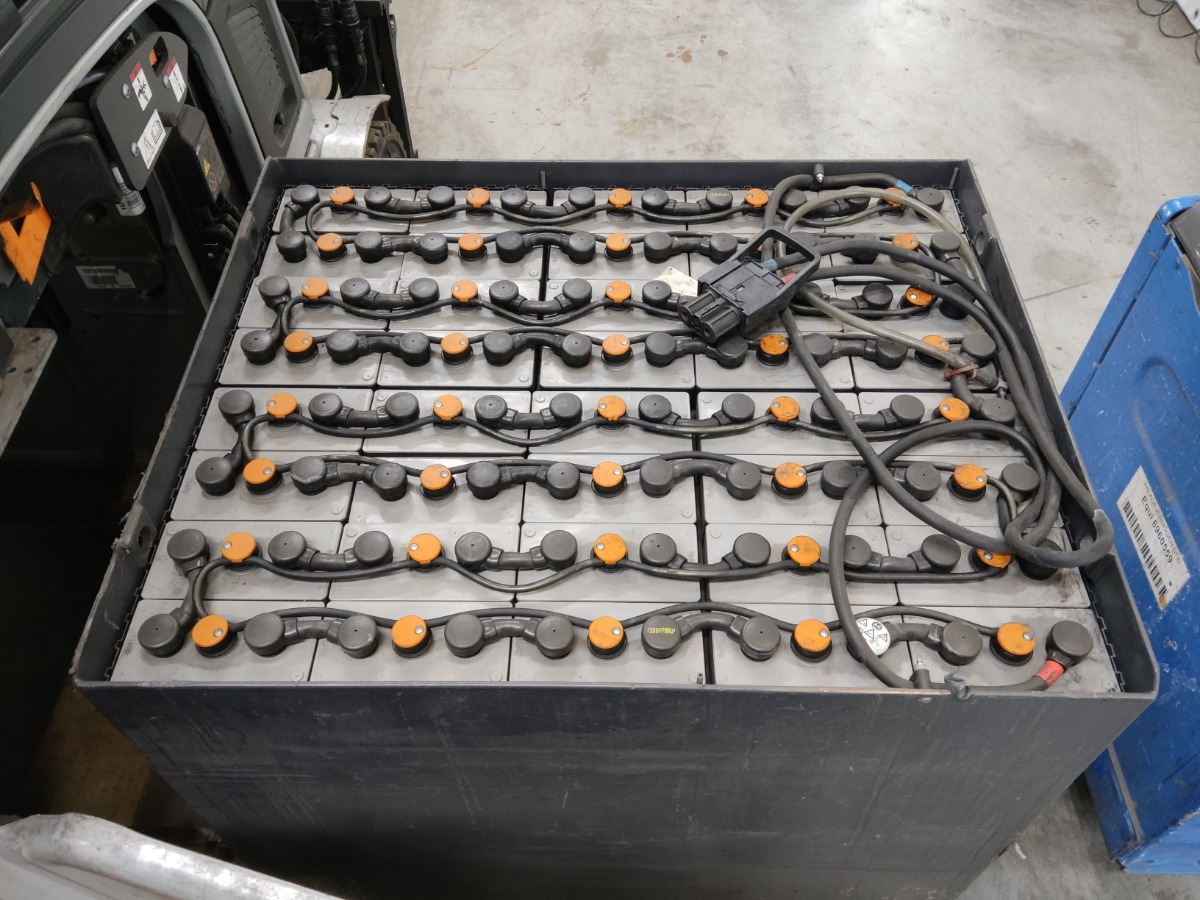 Still RX60-35L - Sähkötrukki: kuva Still RX60-35L - Sähkötrukki Still RX60-35L - Sähkötrukki: kuva Still RX60-35L - Sähkötrukki