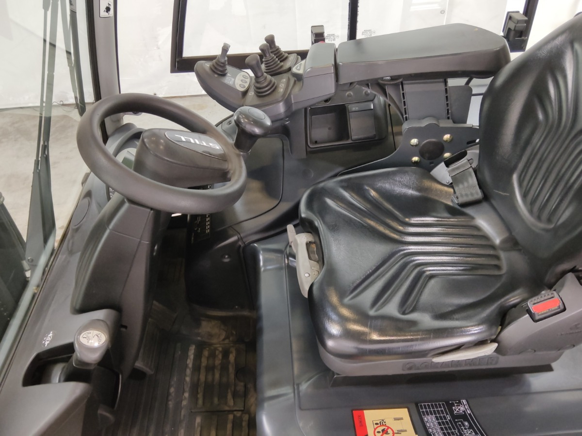 Still RX60-40 - Sähkötrukki: kuva Still RX60-40 - Sähkötrukki Still RX60-40 - Sähkötrukki: kuva Still RX60-40 - Sähkötrukki