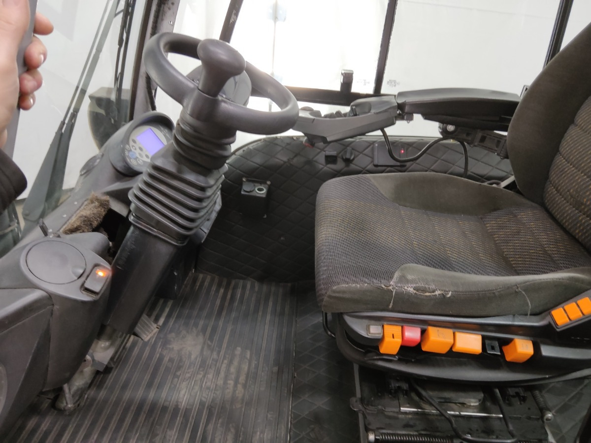 Still RX60-45 - Sähkötrukki: kuva Still RX60-45 - Sähkötrukki Still RX60-45 - Sähkötrukki: kuva Still RX60-45 - Sähkötrukki