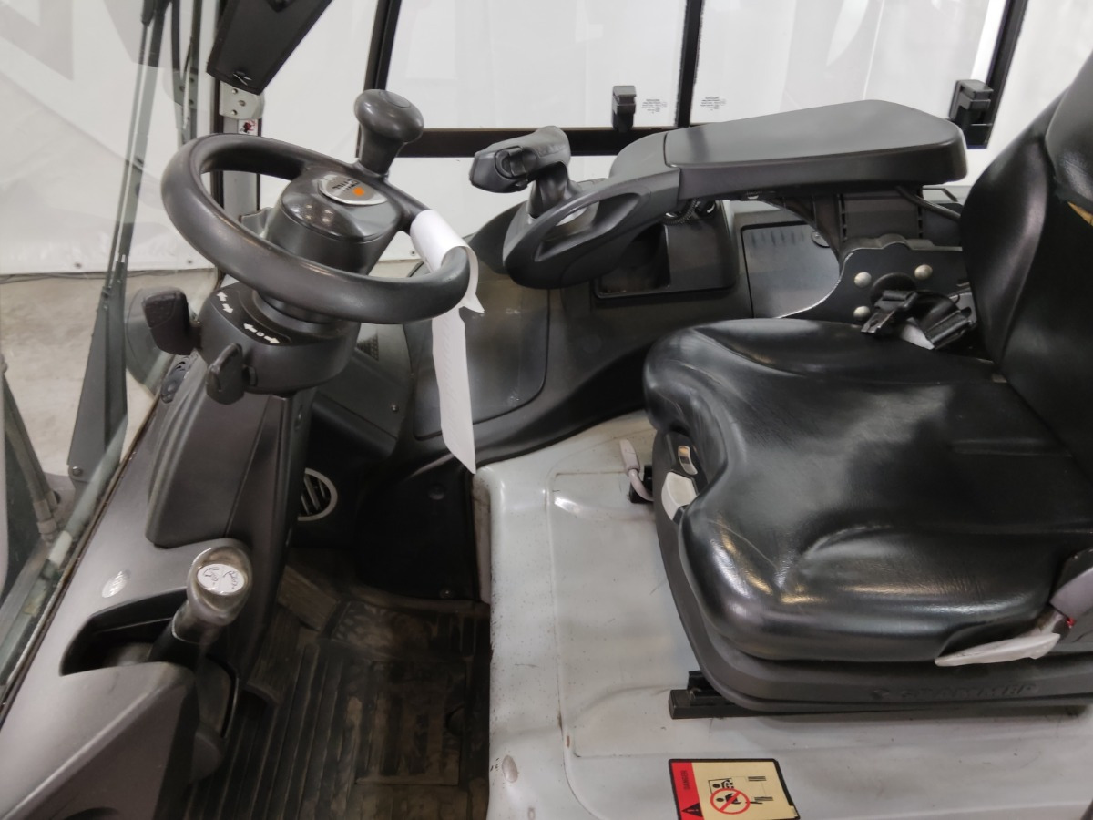 Still RX60-45 - Sähkötrukki: kuva Still RX60-45 - Sähkötrukki Still RX60-45 - Sähkötrukki: kuva Still RX60-45 - Sähkötrukki