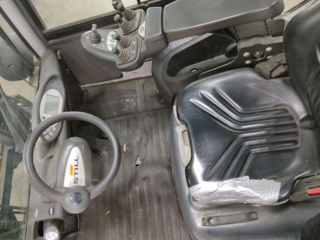 Still RX70-45 - Dieseltrukki: kuva Still RX70-45 - Dieseltrukki Still RX70-45 - Dieseltrukki: kuva Still RX70-45 - Dieseltrukki