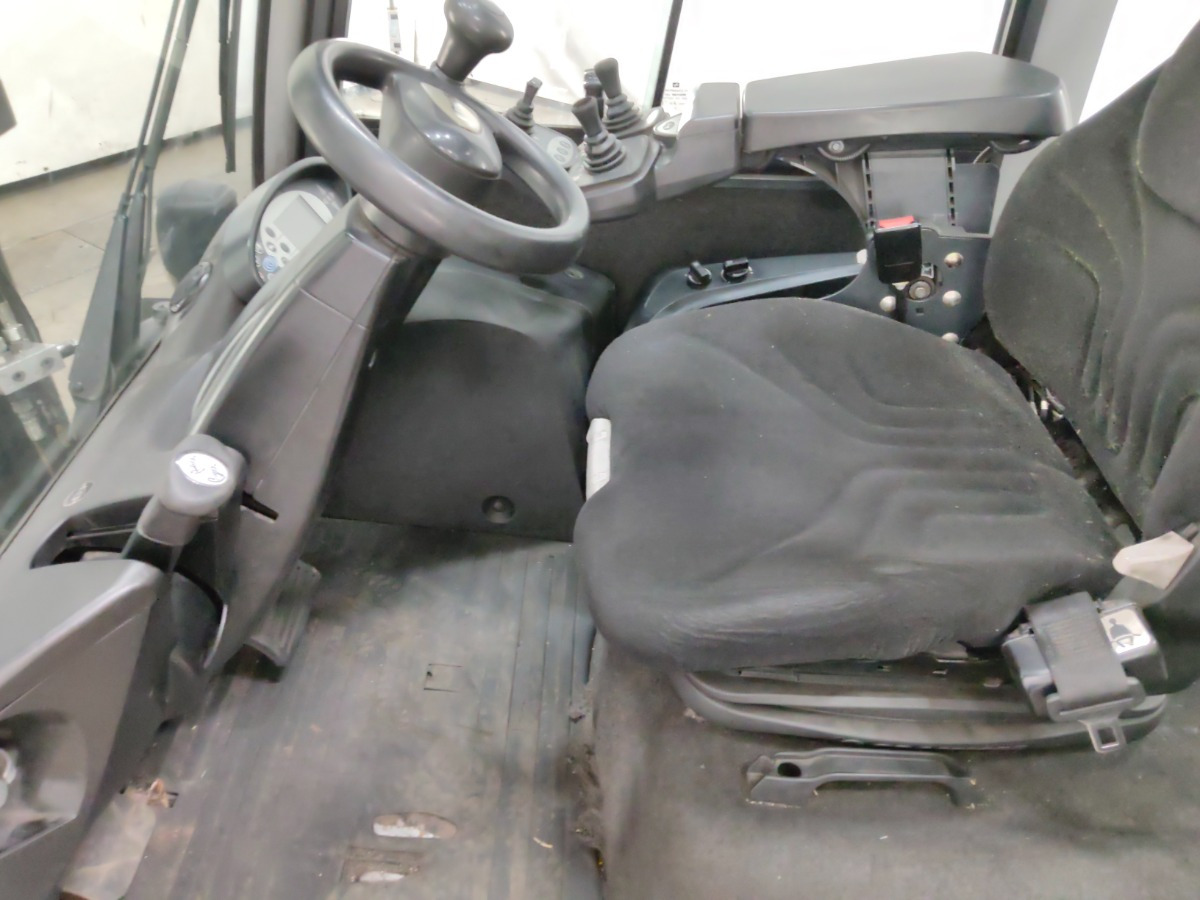 Still RX70-50/600 - Dieseltrukki: kuva Still RX70-50/600 - Dieseltrukki Still RX70-50/600 - Dieseltrukki: kuva Still RX70-50/600 - Dieseltrukki