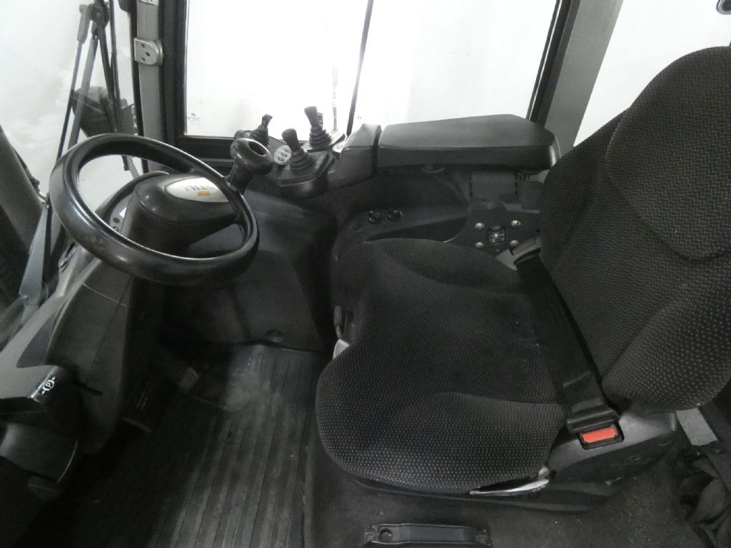 Still RX70-80/900 - Dieseltrukki: kuva Still RX70-80/900 - Dieseltrukki Still RX70-80/900 - Dieseltrukki: kuva Still RX70-80/900 - Dieseltrukki
