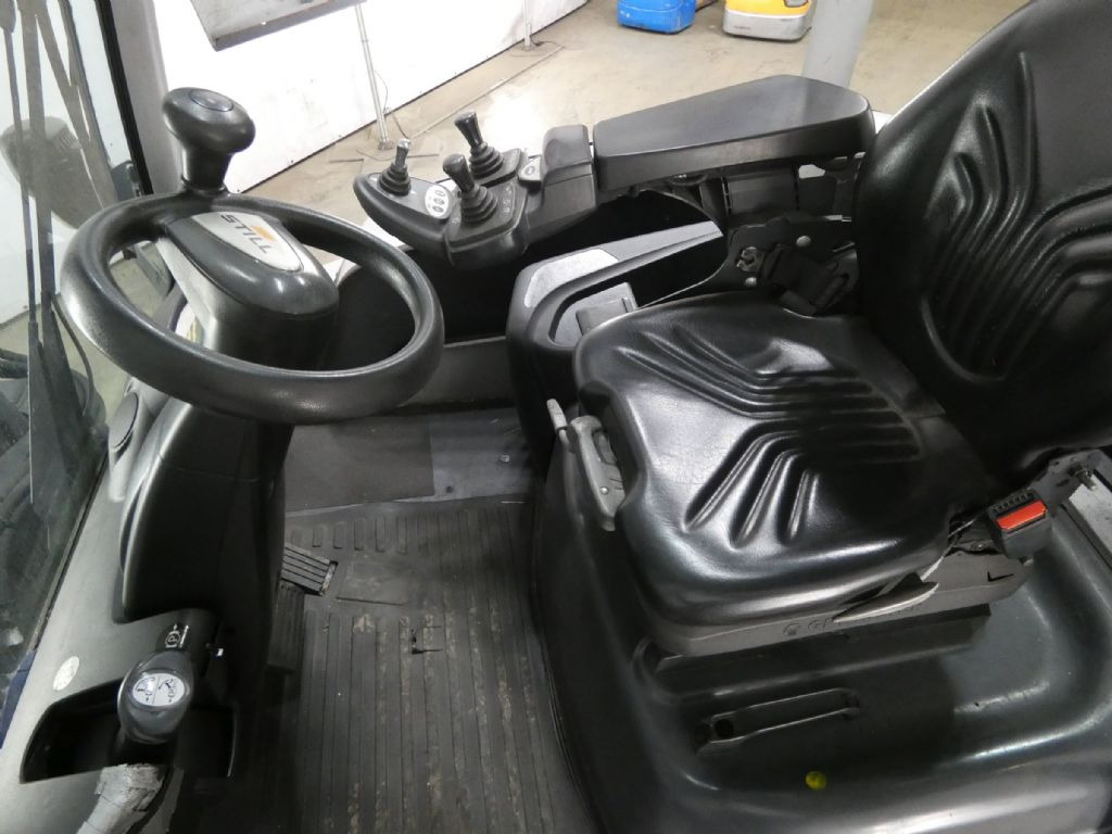 Still RX70-80 - Dieseltrukki: kuva Still RX70-80 - Dieseltrukki Still RX70-80 - Dieseltrukki: kuva Still RX70-80 - Dieseltrukki