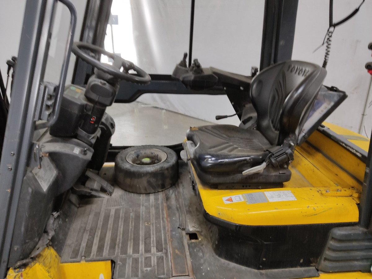 Toyota 7FBMF25 - Sähkötrukki: kuva Toyota 7FBMF25 - Sähkötrukki Toyota 7FBMF25 - Sähkötrukki: kuva Toyota 7FBMF25 - Sähkötrukki