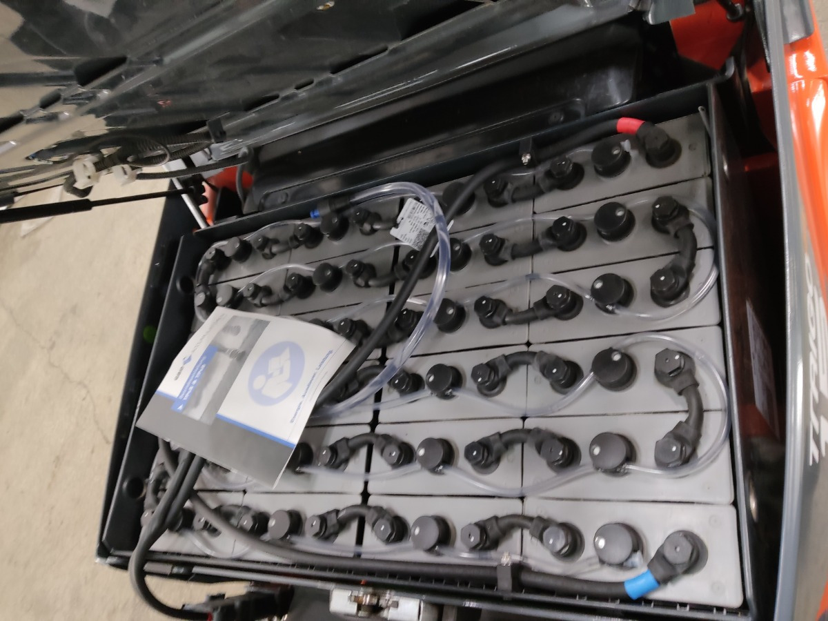 Toyota 8FBE15T - Sähkötrukki: kuva Toyota 8FBE15T - Sähkötrukki Toyota 8FBE15T - Sähkötrukki: kuva Toyota 8FBE15T - Sähkötrukki