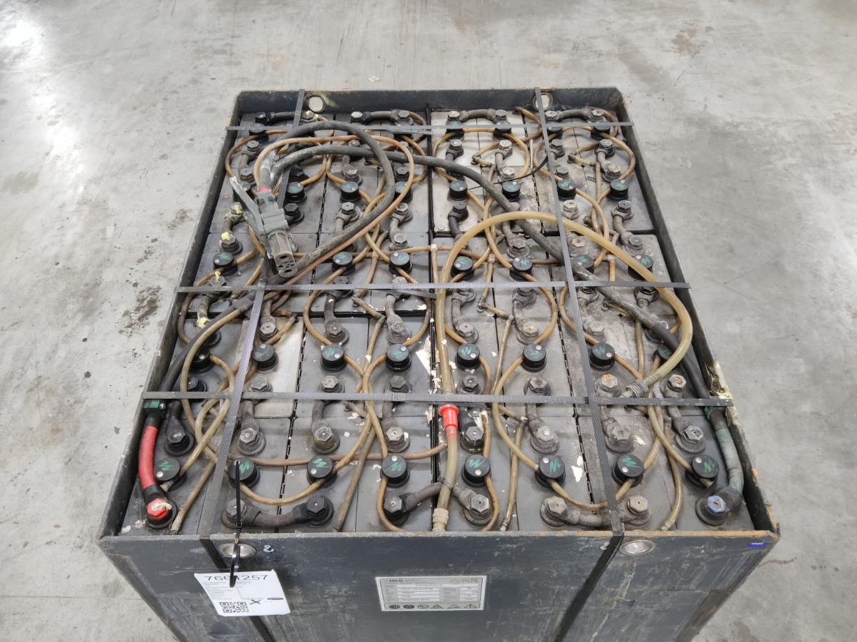 Weitere 80V775AH - Akku - Materiaalinkäsittely: kuva Weitere 80V775AH - Akku - Materiaalinkäsittely Weitere 80V775AH - Akku - Materiaalinkäsittely: kuva Weitere 80V775AH - Akku - Materiaalinkäsittely
