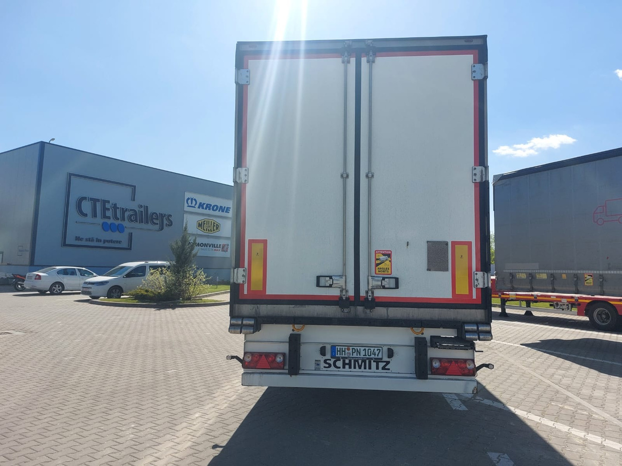Schmitz Cargobull SCB*S3B - Refrigeraattori puoliperävaunu: kuva Schmitz Cargobull SCB*S3B - Refrigeraattori puoliperävaunu Schmitz Cargobull SCB*S3B - Refrigeraattori puoliperävaunu: kuva Schmitz Cargobull SCB*S3B - Refrigeraattori puoliperävaunu