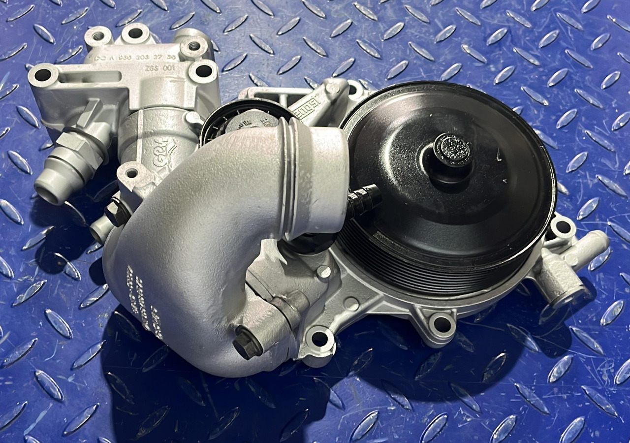 Mercedes Benz Waterpump Atego OM936 - Jäähdytysnestepumppu: kuva Mercedes Benz Waterpump Atego OM936 - Jäähdytysnestepumppu Mercedes Benz Waterpump Atego OM936 - Jäähdytysnestepumppu: kuva Mercedes Benz Waterpump Atego OM936 - Jäähdytysnestepumppu