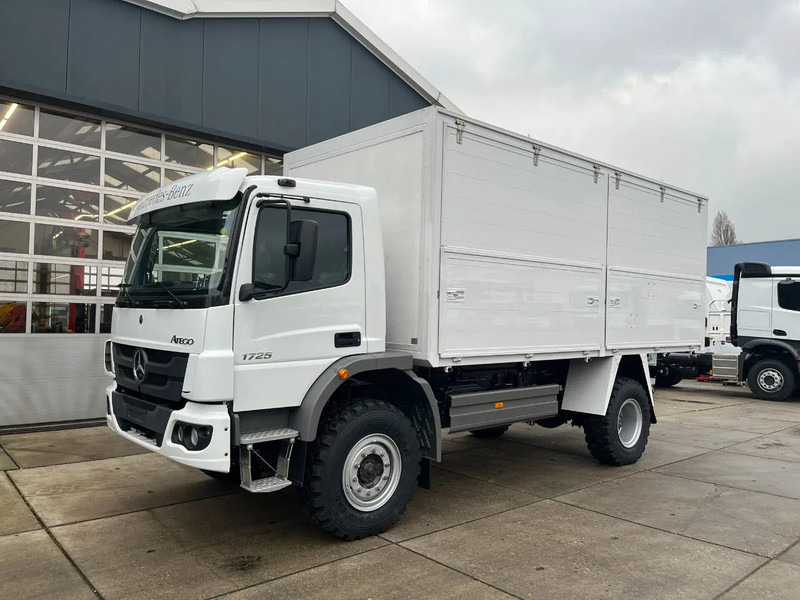 Mercedes-Benz Atego 1725 A 4x4 Service Truck - Kuorma-auto: kuva Mercedes-Benz Atego 1725 A 4x4 Service Truck - Kuorma-auto Mercedes-Benz Atego 1725 A 4x4 Service Truck - Kuorma-auto: kuva Mercedes-Benz Atego 1725 A 4x4 Service Truck - Kuorma-auto