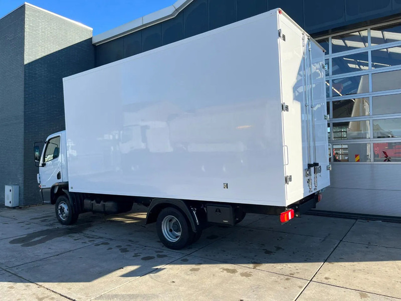 Mercedes-Benz Accelo 915 4x2 Closed Cargo Truck - Umpikori kuorma-auto: kuva Mercedes-Benz Accelo 915 4x2 Closed Cargo Truck - Umpikori kuorma-auto Mercedes-Benz Accelo 915 4x2 Closed Cargo Truck - Umpikori kuorma-auto: kuva Mercedes-Benz Accelo 915 4x2 Closed Cargo Truck - Umpikori kuorma-auto