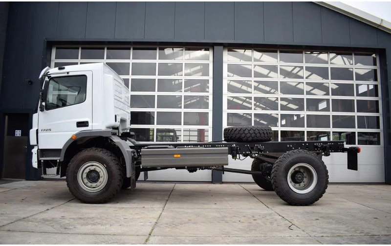 Mercedes-Benz Atego 1725 4x4 Chassis Cabin (2 units) - Kuorma-auto alusta: kuva Mercedes-Benz Atego 1725 4x4 Chassis Cabin (2 units) - Kuorma-auto alusta Mercedes-Benz Atego 1725 4x4 Chassis Cabin (2 units) - Kuorma-auto alusta: kuva Mercedes-Benz Atego 1725 4x4 Chassis Cabin (2 units) - Kuorma-auto alusta