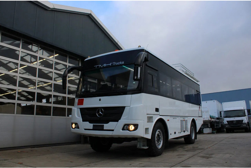 Mercedes-Benz Atego 1725 4x4 Passenger Bus - Turistibussi: kuva Mercedes-Benz Atego 1725 4x4 Passenger Bus - Turistibussi Mercedes-Benz Atego 1725 4x4 Passenger Bus - Turistibussi: kuva Mercedes-Benz Atego 1725 4x4 Passenger Bus - Turistibussi