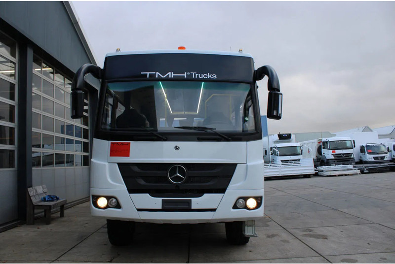 Mercedes-Benz Atego 1725 4x4 Passenger Bus - Turistibussi: kuva Mercedes-Benz Atego 1725 4x4 Passenger Bus - Turistibussi Mercedes-Benz Atego 1725 4x4 Passenger Bus - Turistibussi: kuva Mercedes-Benz Atego 1725 4x4 Passenger Bus - Turistibussi