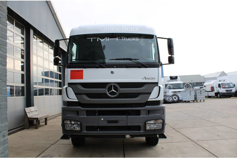 Mercedes-Benz Axor 3344 K 6x4 Tipper Truck - Kippiauto kuorma-auto: kuva Mercedes-Benz Axor 3344 K 6x4 Tipper Truck - Kippiauto kuorma-auto Mercedes-Benz Axor 3344 K 6x4 Tipper Truck - Kippiauto kuorma-auto: kuva Mercedes-Benz Axor 3344 K 6x4 Tipper Truck - Kippiauto kuorma-auto