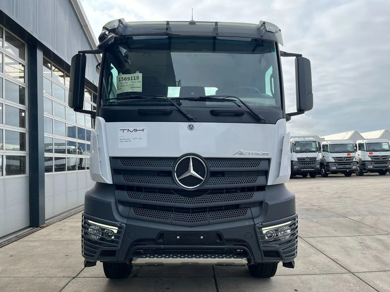 Mercedes-Benz Actros 3340 S 6x4 Tractor Head - Vetopöytäauto: kuva Mercedes-Benz Actros 3340 S 6x4 Tractor Head - Vetopöytäauto Mercedes-Benz Actros 3340 S 6x4 Tractor Head - Vetopöytäauto: kuva Mercedes-Benz Actros 3340 S 6x4 Tractor Head - Vetopöytäauto