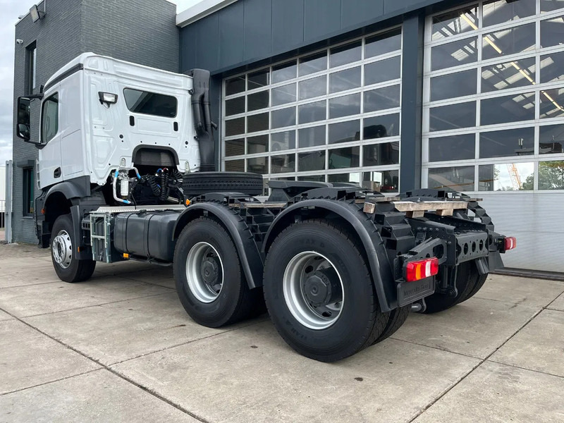 Mercedes-Benz Actros 3340 S 6x4 Tractor Head - Vetopöytäauto: kuva Mercedes-Benz Actros 3340 S 6x4 Tractor Head - Vetopöytäauto Mercedes-Benz Actros 3340 S 6x4 Tractor Head - Vetopöytäauto: kuva Mercedes-Benz Actros 3340 S 6x4 Tractor Head - Vetopöytäauto