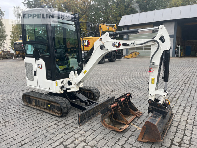 Cat 301.8-05A - Minikuormaaja: kuva Cat 301.8-05A - Minikuormaaja Cat 301.8-05A - Minikuormaaja: kuva Cat 301.8-05A - Minikuormaaja