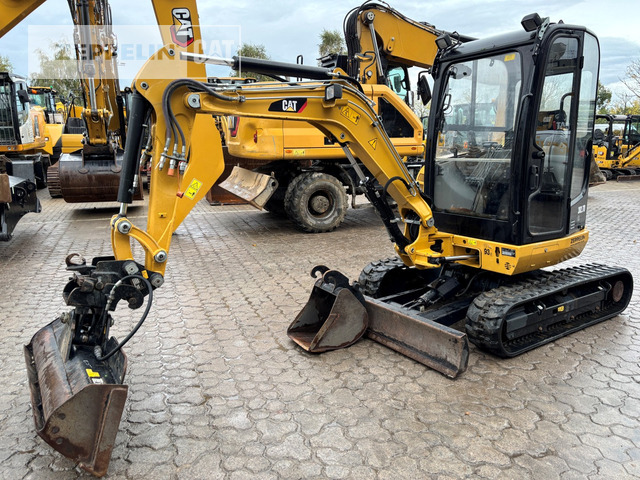 Cat 302.7D - Minikuormaaja: kuva Cat 302.7D - Minikuormaaja Cat 302.7D - Minikuormaaja: kuva Cat 302.7D - Minikuormaaja