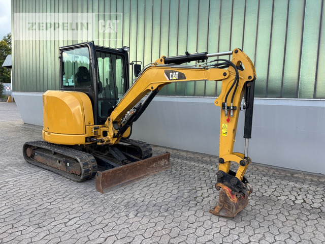 Cat 303.5ECR - Minikuormaaja: kuva Cat 303.5ECR - Minikuormaaja Cat 303.5ECR - Minikuormaaja: kuva Cat 303.5ECR - Minikuormaaja