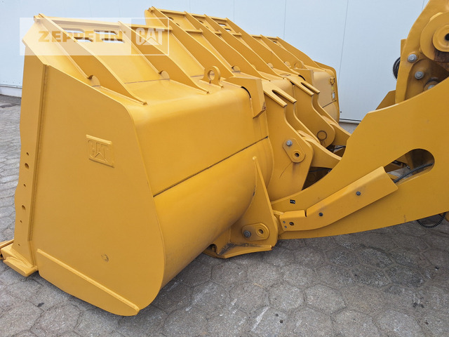 Cat 988GC - Pyöräkuormaaja: kuva Cat 988GC - Pyöräkuormaaja Cat 988GC - Pyöräkuormaaja: kuva Cat 988GC - Pyöräkuormaaja