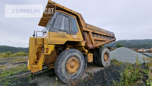 Komatsu HD325-6 - Maansiirtoauto: kuva Komatsu HD325-6 - Maansiirtoauto Komatsu HD325-6 - Maansiirtoauto: kuva Komatsu HD325-6 - Maansiirtoauto
