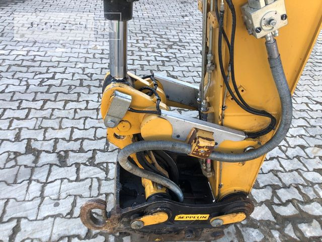 Oil-Quick OQ65 - Pikaliitin - Rakennuskoneet: kuva Oil-Quick OQ65 - Pikaliitin - Rakennuskoneet Oil-Quick OQ65 - Pikaliitin - Rakennuskoneet: kuva Oil-Quick OQ65 - Pikaliitin - Rakennuskoneet