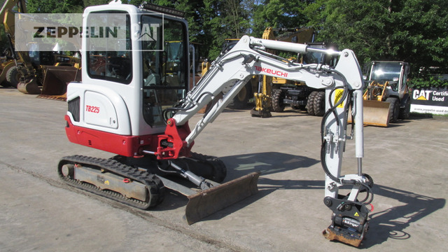 Takeuchi, Japan TB225 - Minikuormaaja: kuva Takeuchi, Japan TB225 - Minikuormaaja Takeuchi, Japan TB225 - Minikuormaaja: kuva Takeuchi, Japan TB225 - Minikuormaaja