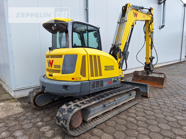 Wacker EZ80 - Minikuormaaja: kuva Wacker EZ80 - Minikuormaaja Wacker EZ80 - Minikuormaaja: kuva Wacker EZ80 - Minikuormaaja