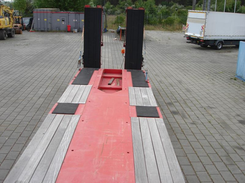 GOLDHOFER Satteltieflader STN-L 3 (245) RM Tiefladerauflieger - Apuvaunu puoliperävaunu: kuva GOLDHOFER Satteltieflader STN-L 3 (245) RM Tiefladerauflieger - Apuvaunu puoliperävaunu GOLDHOFER Satteltieflader STN-L 3 (245) RM Tiefladerauflieger - Apuvaunu puoliperävaunu: kuva GOLDHOFER Satteltieflader STN-L 3 (245) RM Tiefladerauflieger - Apuvaunu puoliperävaunu