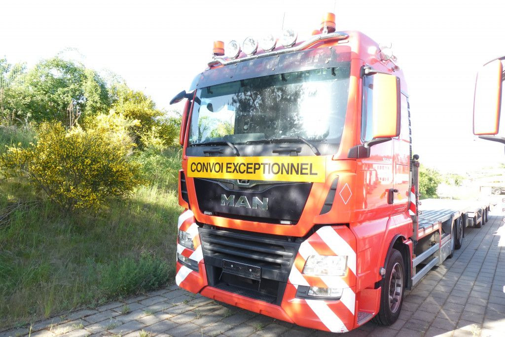 MAN TG-X 24.500 6x2-4 LL-U Pritsche Maschinentranspo - Lava-kuorma-auto: kuva MAN TG-X 24.500 6x2-4 LL-U Pritsche Maschinentranspo - Lava-kuorma-auto MAN TG-X 24.500 6x2-4 LL-U Pritsche Maschinentranspo - Lava-kuorma-auto: kuva MAN TG-X 24.500 6x2-4 LL-U Pritsche Maschinentranspo - Lava-kuorma-auto
