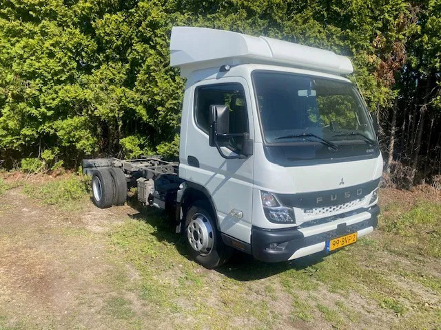 FUSO Canter 7 C 18 chassis cabine automaat , euro 6 , geschikt voor 4 mtr opbouw. - Kuorma-auto alusta: kuva FUSO Canter 7 C 18 chassis cabine automaat , euro 6 , geschikt voor 4 mtr opbouw. - Kuorma-auto alusta FUSO Canter 7 C 18 chassis cabine automaat , euro 6 , geschikt voor 4 mtr opbouw. - Kuorma-auto alusta: kuva FUSO Canter 7 C 18 chassis cabine automaat , euro 6 , geschikt voor 4 mtr opbouw. - Kuorma-auto alusta