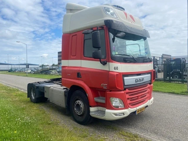 DAF CF 370 spacecab skylights - Vetopöytäauto: kuva DAF CF 370 spacecab skylights - Vetopöytäauto DAF CF 370 spacecab skylights - Vetopöytäauto: kuva DAF CF 370 spacecab skylights - Vetopöytäauto