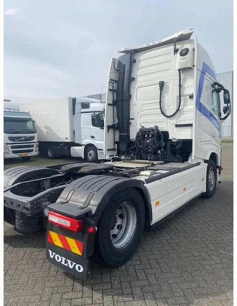 Volvo FH 13.460 XL cabine, euro 6 , full spoilered, smart tacho , new clutch ,beauty..... - Vetopöytäauto: kuva Volvo FH 13.460 XL cabine, euro 6 , full spoilered, smart tacho , new clutch ,beauty..... - Vetopöytäauto Volvo FH 13.460 XL cabine, euro 6 , full spoilered, smart tacho , new clutch ,beauty..... - Vetopöytäauto: kuva Volvo FH 13.460 XL cabine, euro 6 , full spoilered, smart tacho , new clutch ,beauty..... - Vetopöytäauto